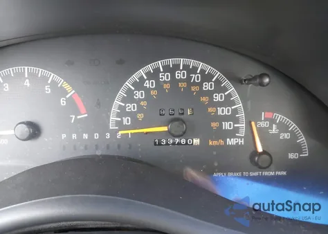 2001 Pontiac Grand Prix Gtp z USA, uszkodzony, nr VIN 1G2WR12101F121674